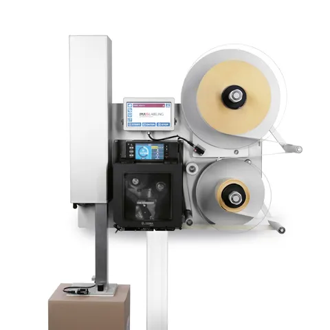 FlexiMate eLinear print and apply labeling unit, applying a label to a box