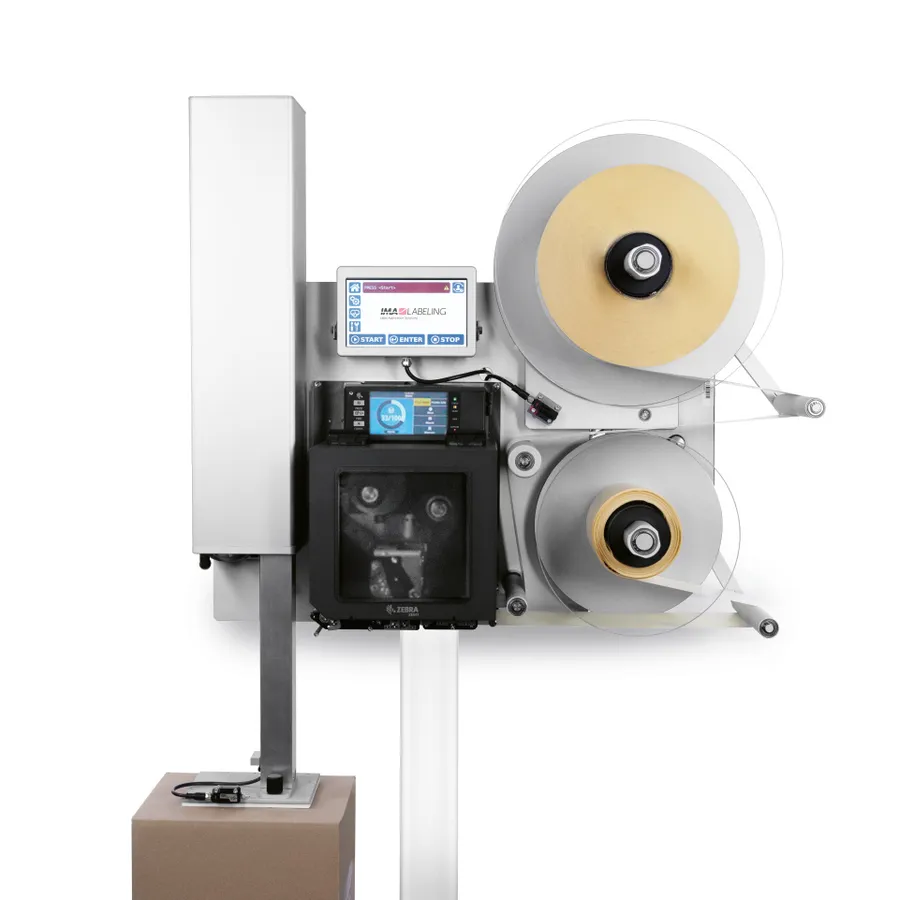 FlexiMate eLinear print and apply labeling unit, applying a label to a box